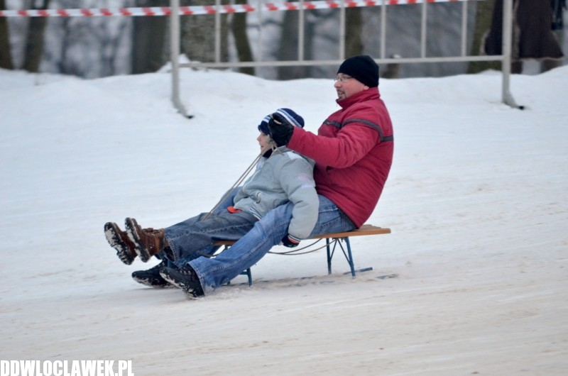 Fotel bujany, paleta i łózko! Zobacz, na czym zjeżdżali włocławianie