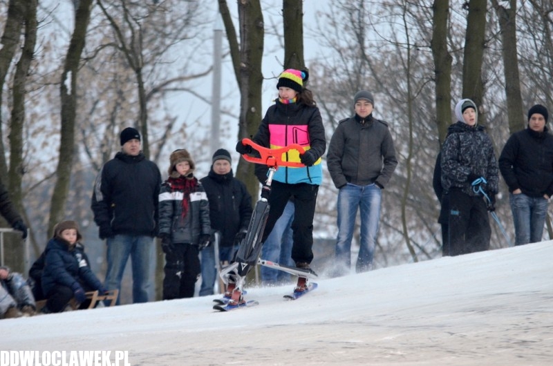 Fotel bujany, paleta i łózko! Zobacz, na czym zjeżdżali włocławianie