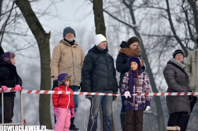 Fotel bujany, paleta i łózko! Zobacz, na czym zjeżdżali włocławianie