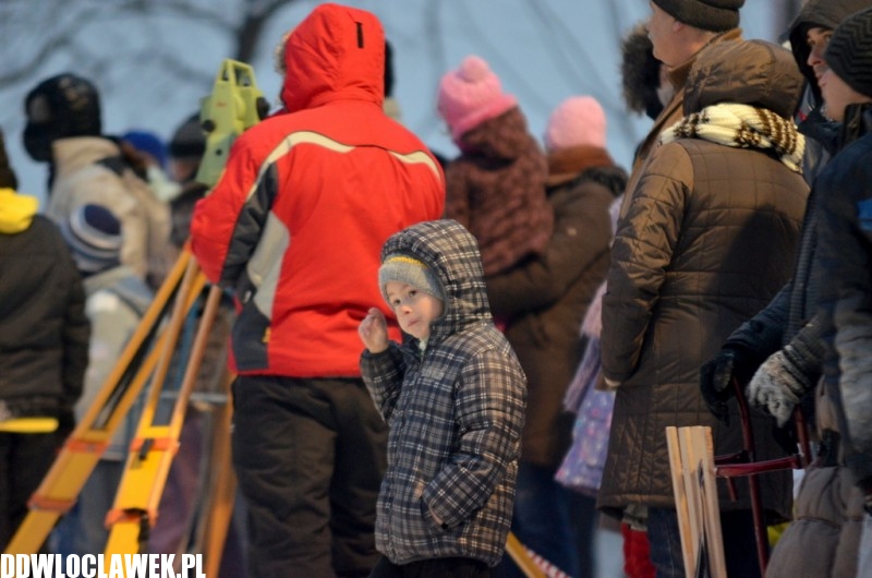 Fotel bujany, paleta i łózko! Zobacz, na czym zjeżdżali włocławianie
