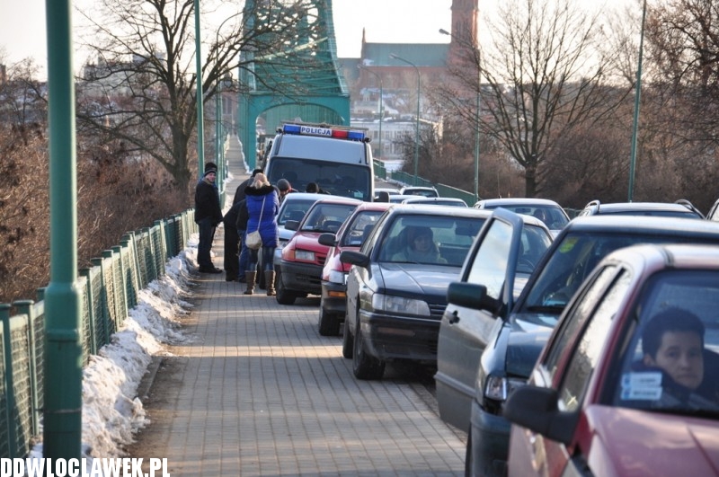 Karambol na moście! Zderzyło się 7 samochodów