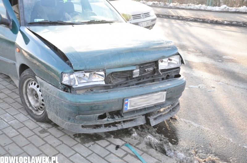 Karambol na moście! Zderzyło się 7 samochodów