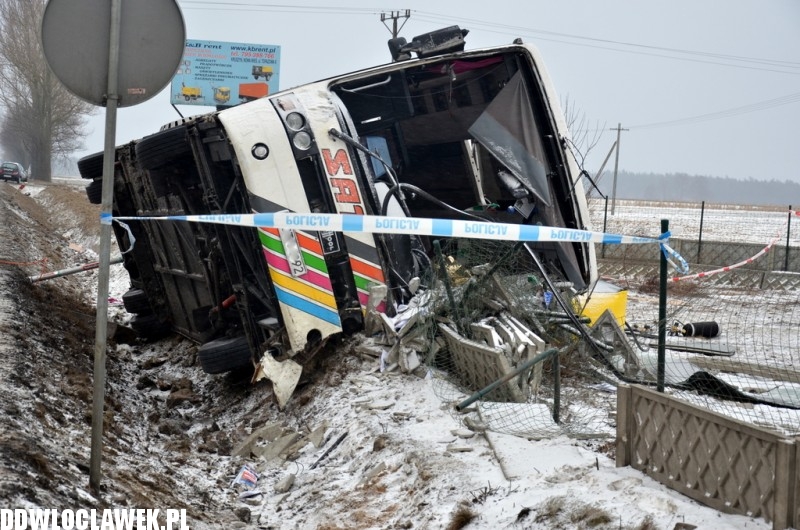 Tragiczny wypadek autokaru pod Włocławkiem