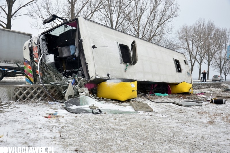 Tragiczny wypadek autokaru pod Włocławkiem