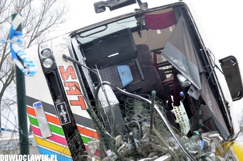 Tragiczny wypadek autokaru pod Włocławkiem