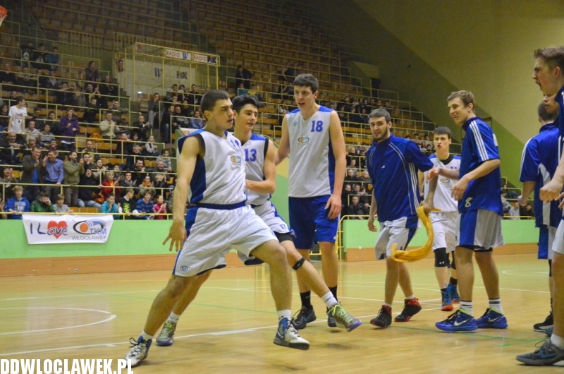 Koszykarskie derby Włocławka AKM - TKM