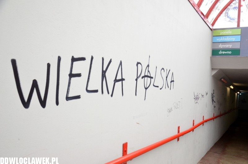 Akty wandalizmu na dworcu PKP/PKS