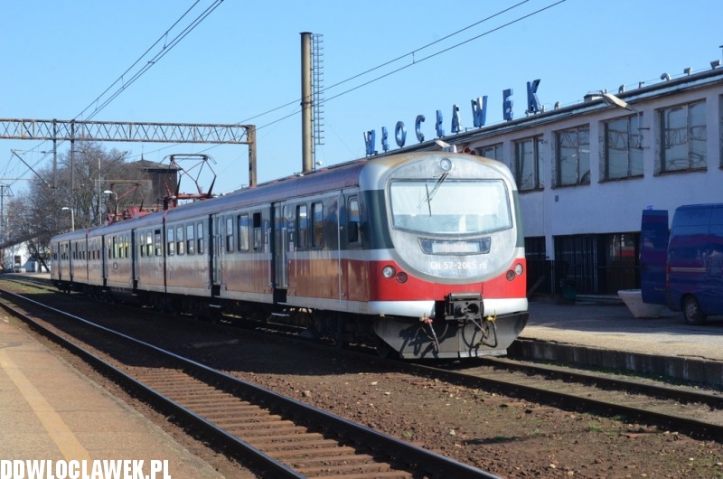 Kolejki na dworcu PKP kończą się w tunelu