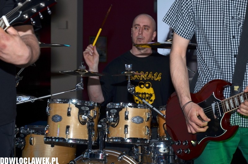 Koncert zespołu rockowego Banau w Garage Hotel