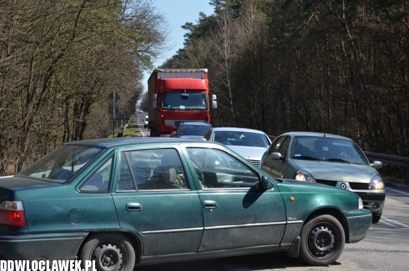 Wypadek ciężarówki z odpadami medycznymi