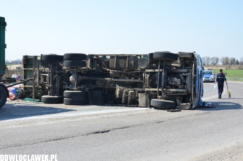 Wypadek ciężarówki z odpadami medycznymi