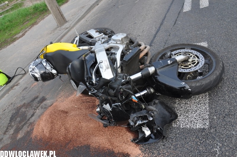 Motocyklista uderzył w pieszą na Lipnowskiej