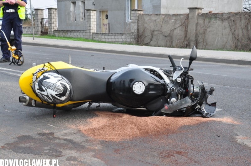 Motocyklista uderzył w pieszą na Lipnowskiej