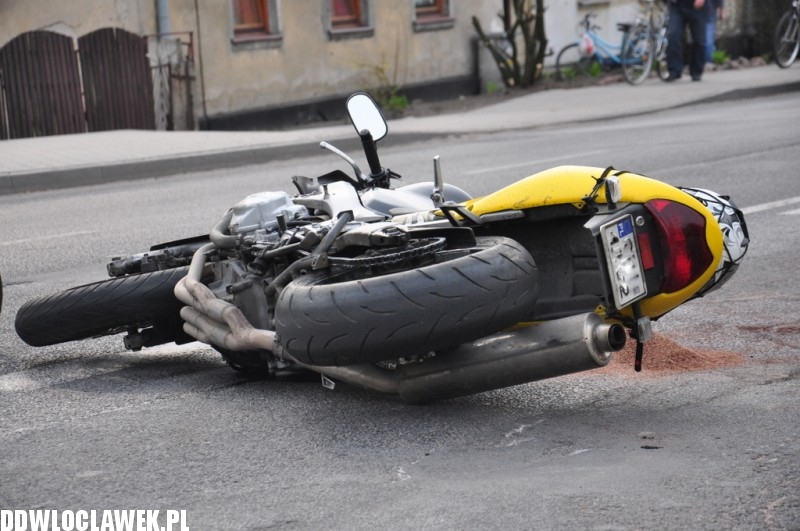 Motocyklista uderzył w pieszą na Lipnowskiej