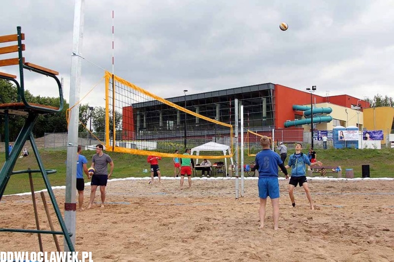 Turniej siatkówki plażowej z okazji juwenaliów