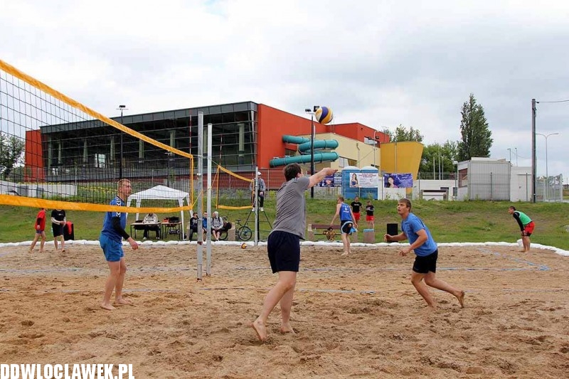 Turniej siatkówki plażowej z okazji juwenaliów