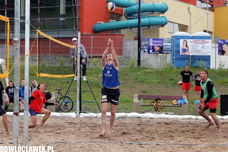 Turniej siatkówki plażowej z okazji juwenaliów