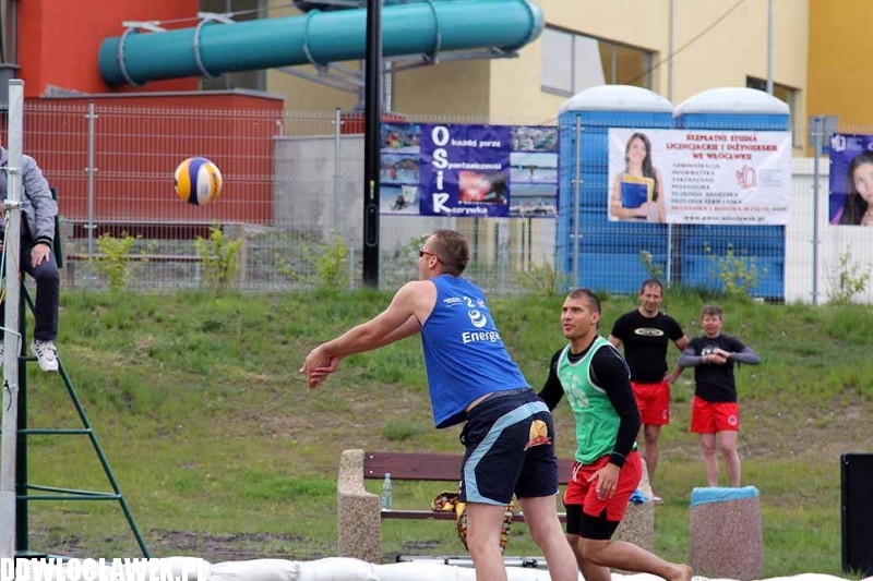 Turniej siatkówki plażowej z okazji juwenaliów