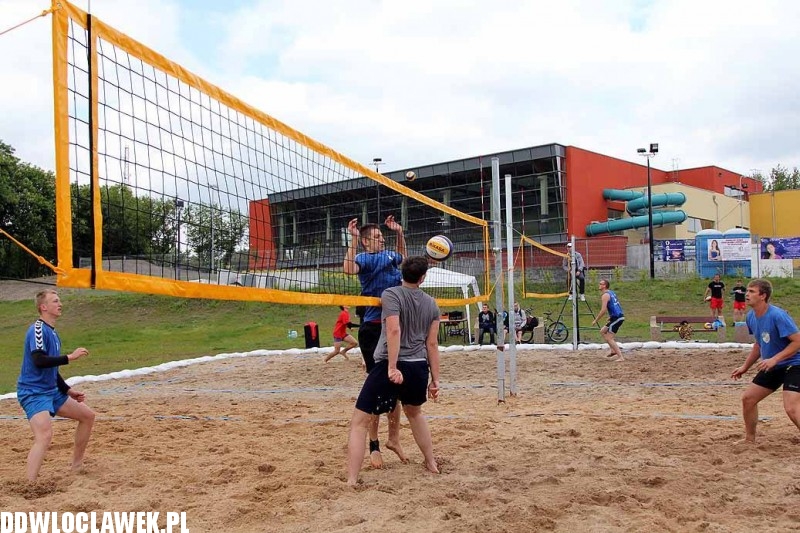 Turniej siatkówki plażowej z okazji juwenaliów