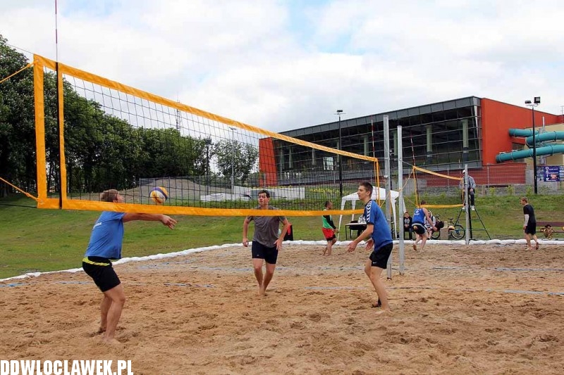 Turniej siatkówki plażowej z okazji juwenaliów