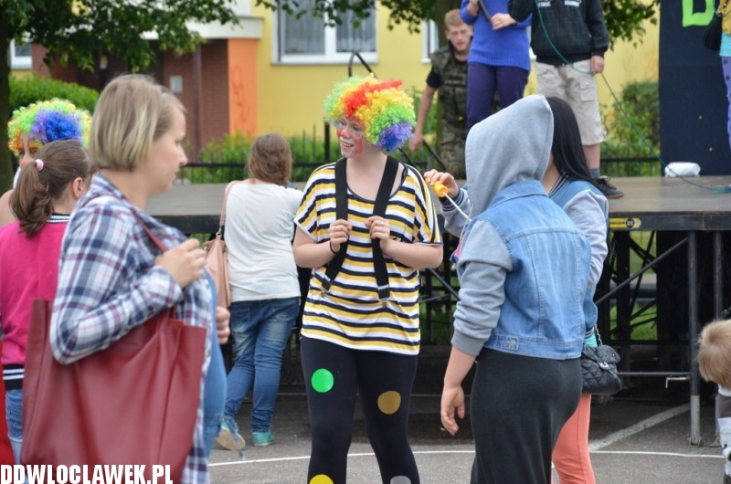 Miejski dzień dziecka przy ulicy Ostrowskiej