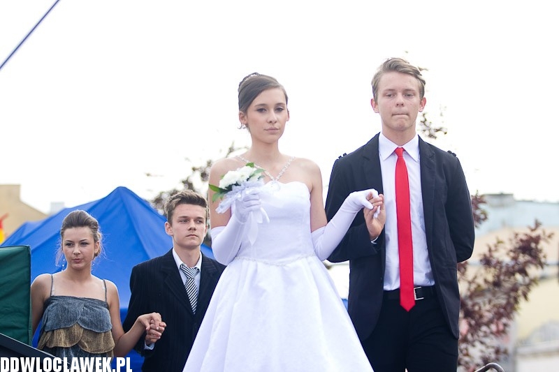 Dni Włocławka 2013: pokaz sukien ślubnych i nie tylko