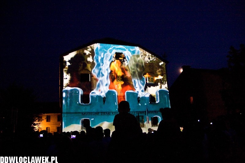 Dni Włocławka 2013: pokaz mappingu 3D na bulwarach