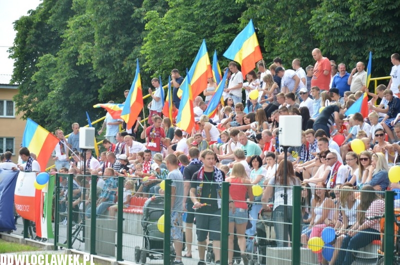 Oprawa spotkania GKS-u Łokietek z LTP Lubanie