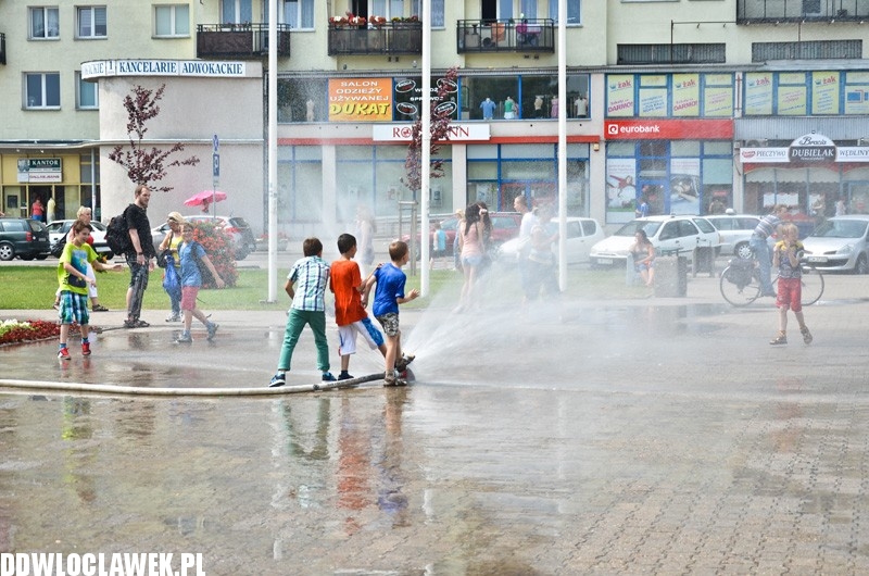 Kurtyny wodne w centrum Włocławka!