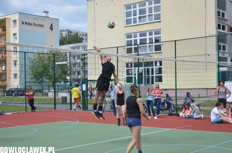 Turniej siatkarskich mikstów 4-osobowych