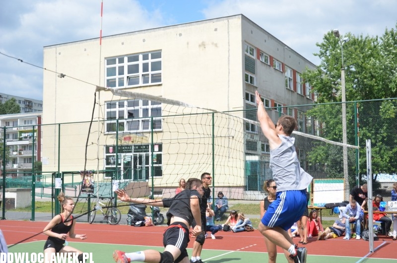 Turniej siatkarskich mikstów 4-osobowych
