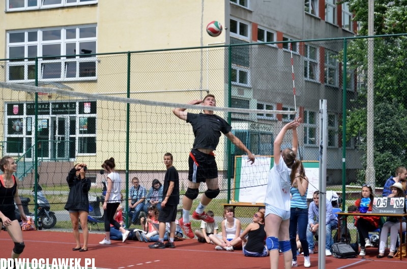 Turniej siatkarskich mikstów 4-osobowych