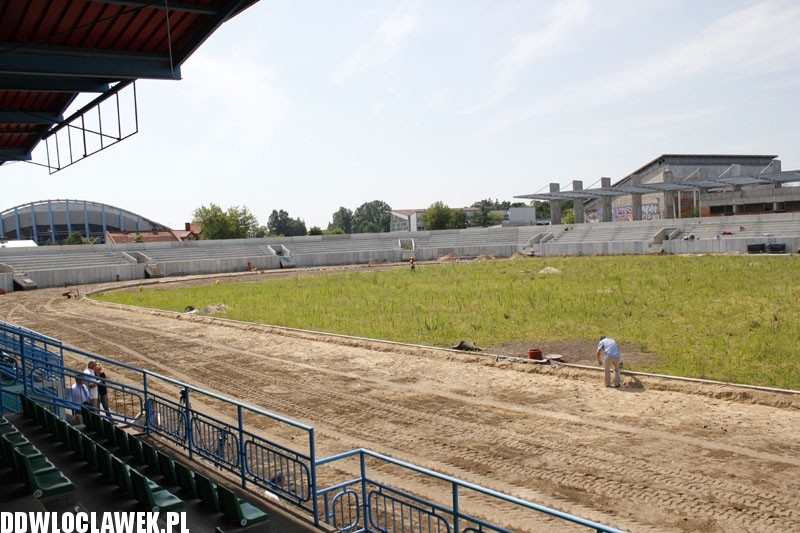 Rośnie włocławska arena lekkoatletyczna