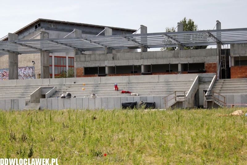 Rośnie włocławska arena lekkoatletyczna