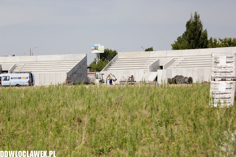 Rośnie włocławska arena lekkoatletyczna