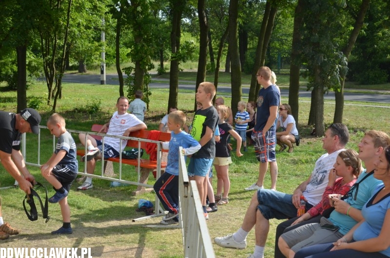 Ścianka wspinaczkowa przy basenie
