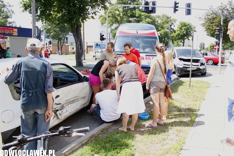 Kilkuletnia dziewczynka trafiła do szpitala