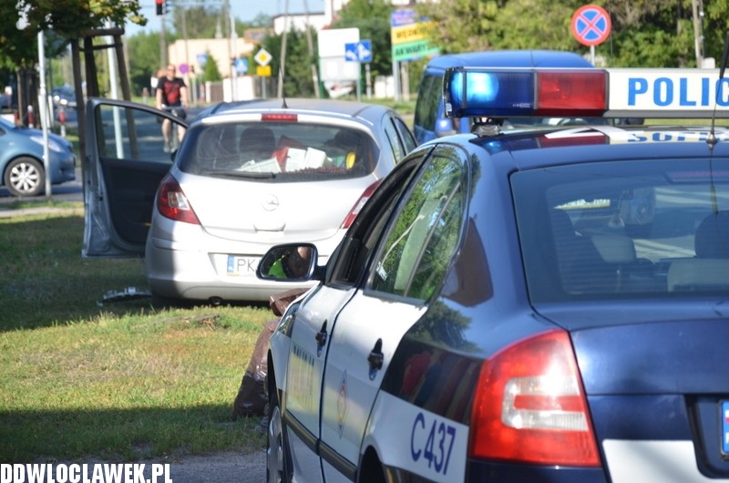 Groźna kolizja na skrzyżowaniu...