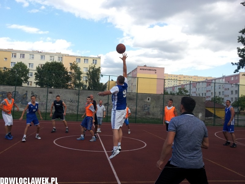 Wakacyjny Turniej Koszykówki na Orlikach