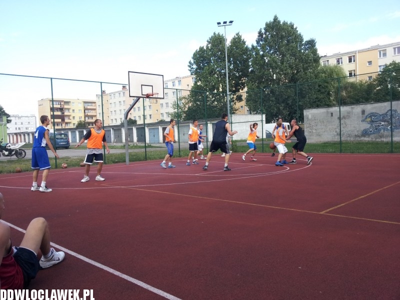 Wakacyjny Turniej Koszykówki na Orlikach