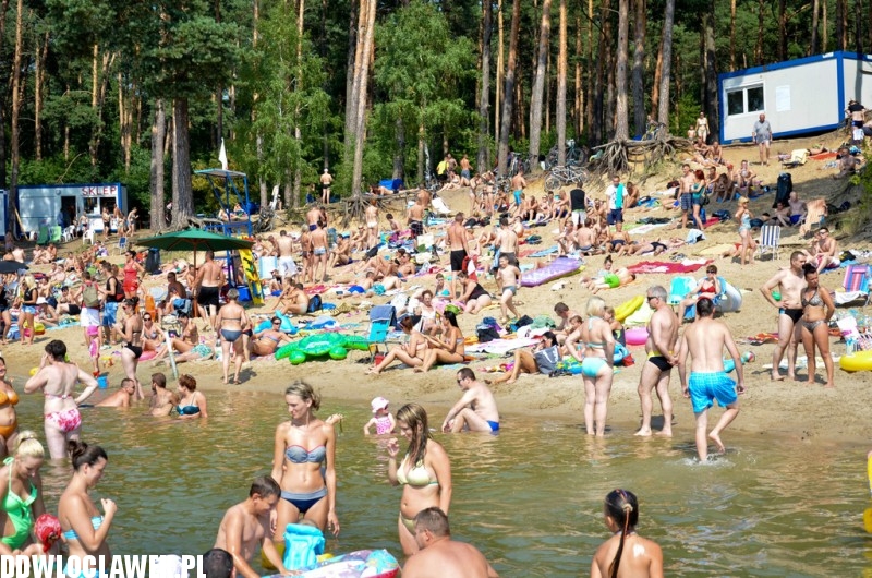 Goracy weekend! Plaża nad jeziorem Wikaryjskim