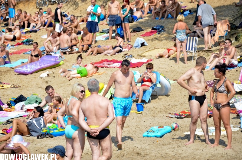 Goracy weekend! Plaża nad jeziorem Wikaryjskim