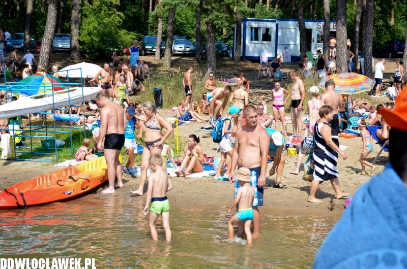 Goracy weekend! Plaża nad jeziorem Wikaryjskim
