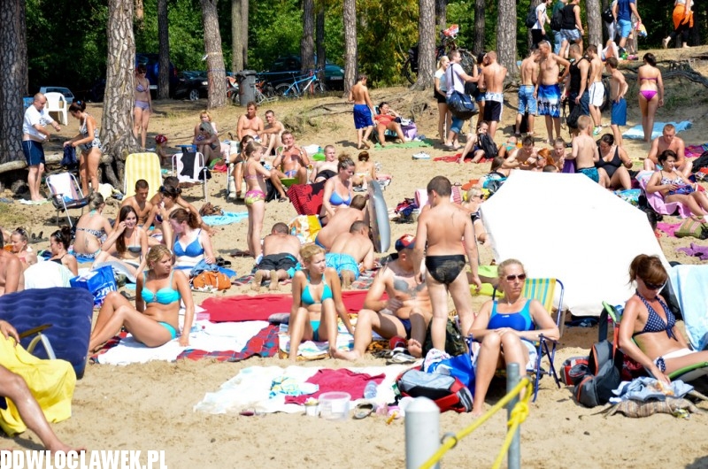 Goracy weekend! Plaża nad jeziorem Wikaryjskim