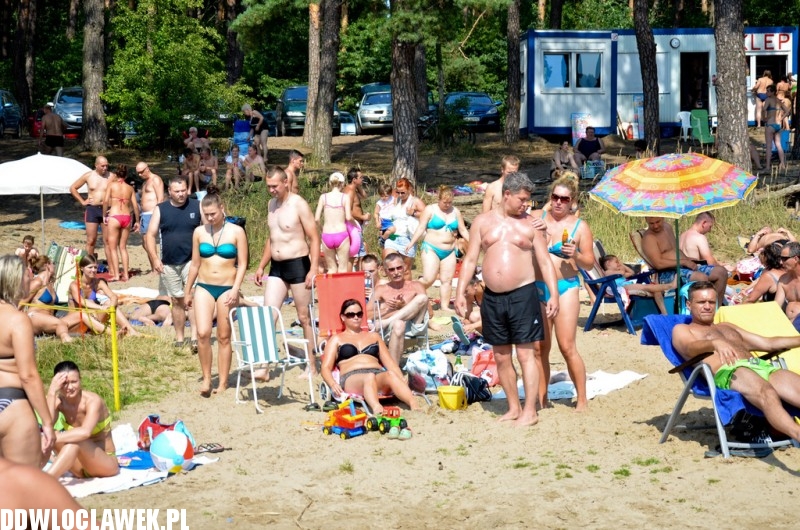 Goracy weekend! Plaża nad jeziorem Wikaryjskim