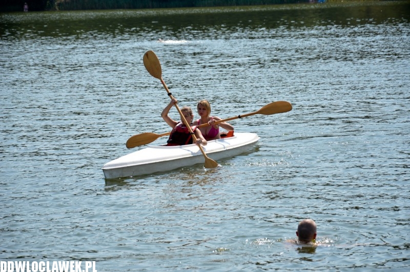 Gorący weekend! Plaża nad jeziorem Czarnym