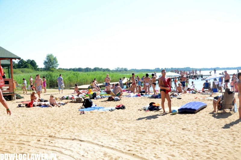 Plaża nad jeziorem Choceńskim podczas zlotu