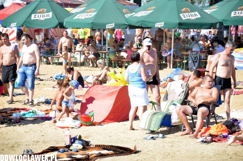 Plaża nad jeziorem Choceńskim podczas zlotu