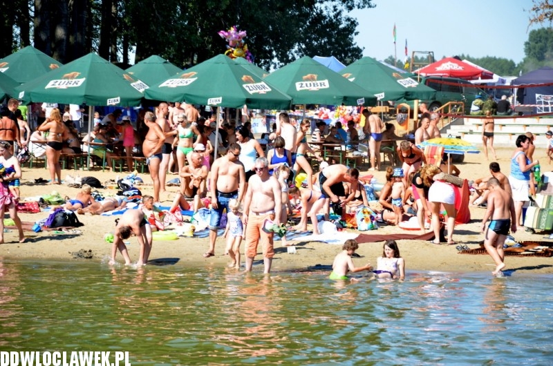 Plaża nad jeziorem Choceńskim podczas zlotu