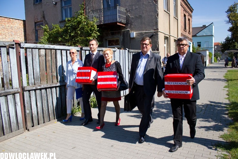 Będzie referendum? Dziś złożono podpisy włocławian
